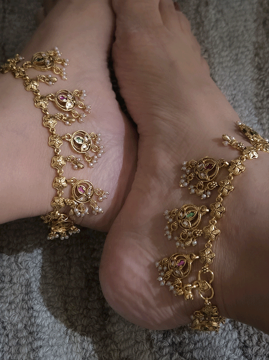 Ruby and green stones with kundan circular hanging tukdi anklets (10.5 inch long)