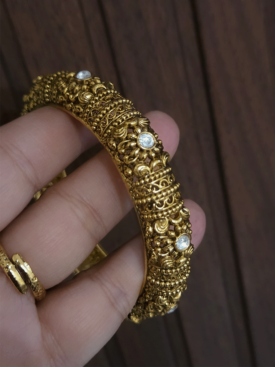 Self dotted and intricate design set of two openable kundan kada's