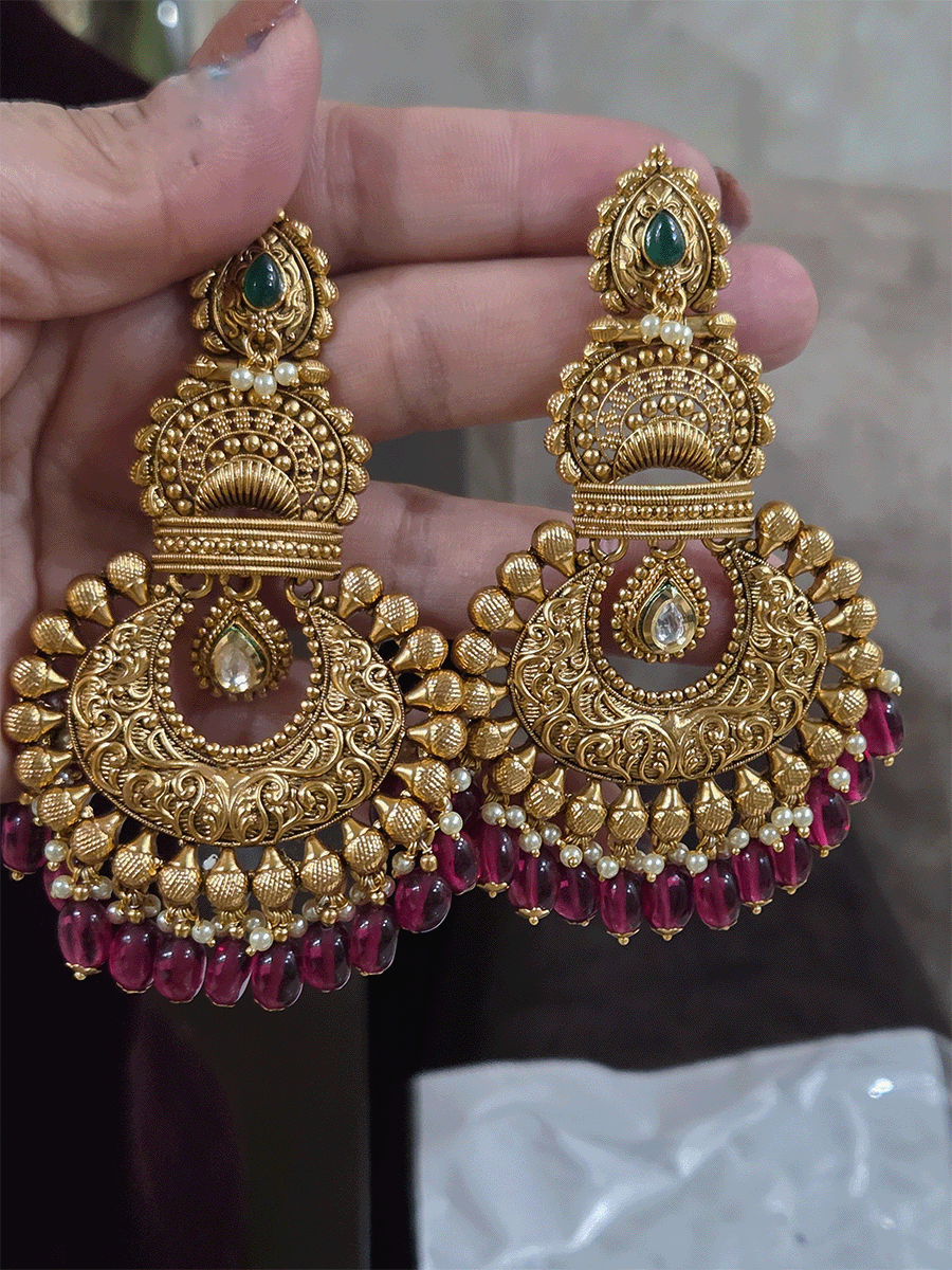 Tear drop stone leaf top chandbali design 10cm long earrings with kundan tukdi hanging