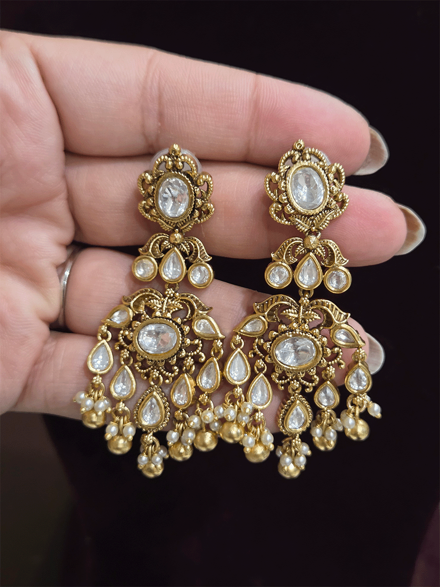 Oval kundan top with tear drop shaped kundan drop earrings(7cm long)