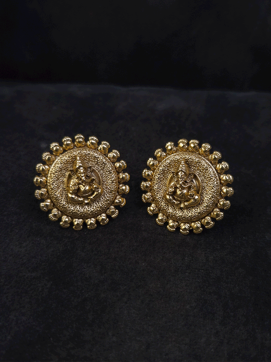 Round bold Ganpatiji self desgin studs with intricate design on circumference