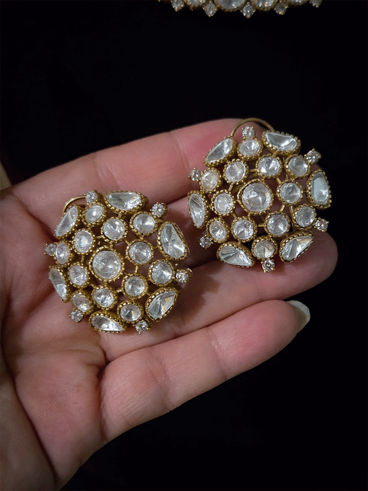 7cm broad classy moissanite set with bold studs