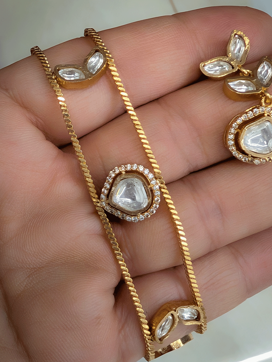 Double chain choker with moissanite tukdies classy set