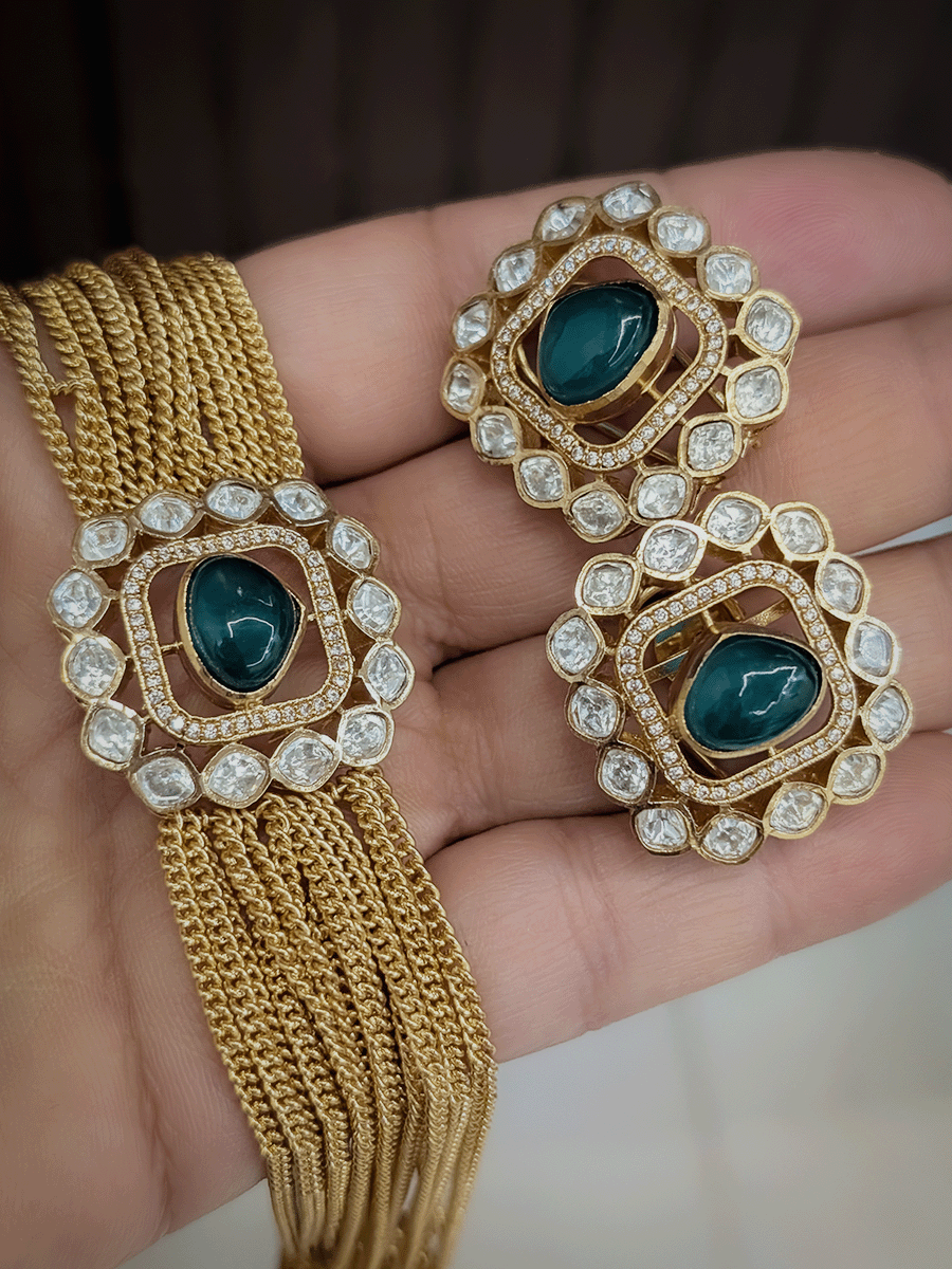 Square tukdi triangular stone moissanite chik set with multiple chains