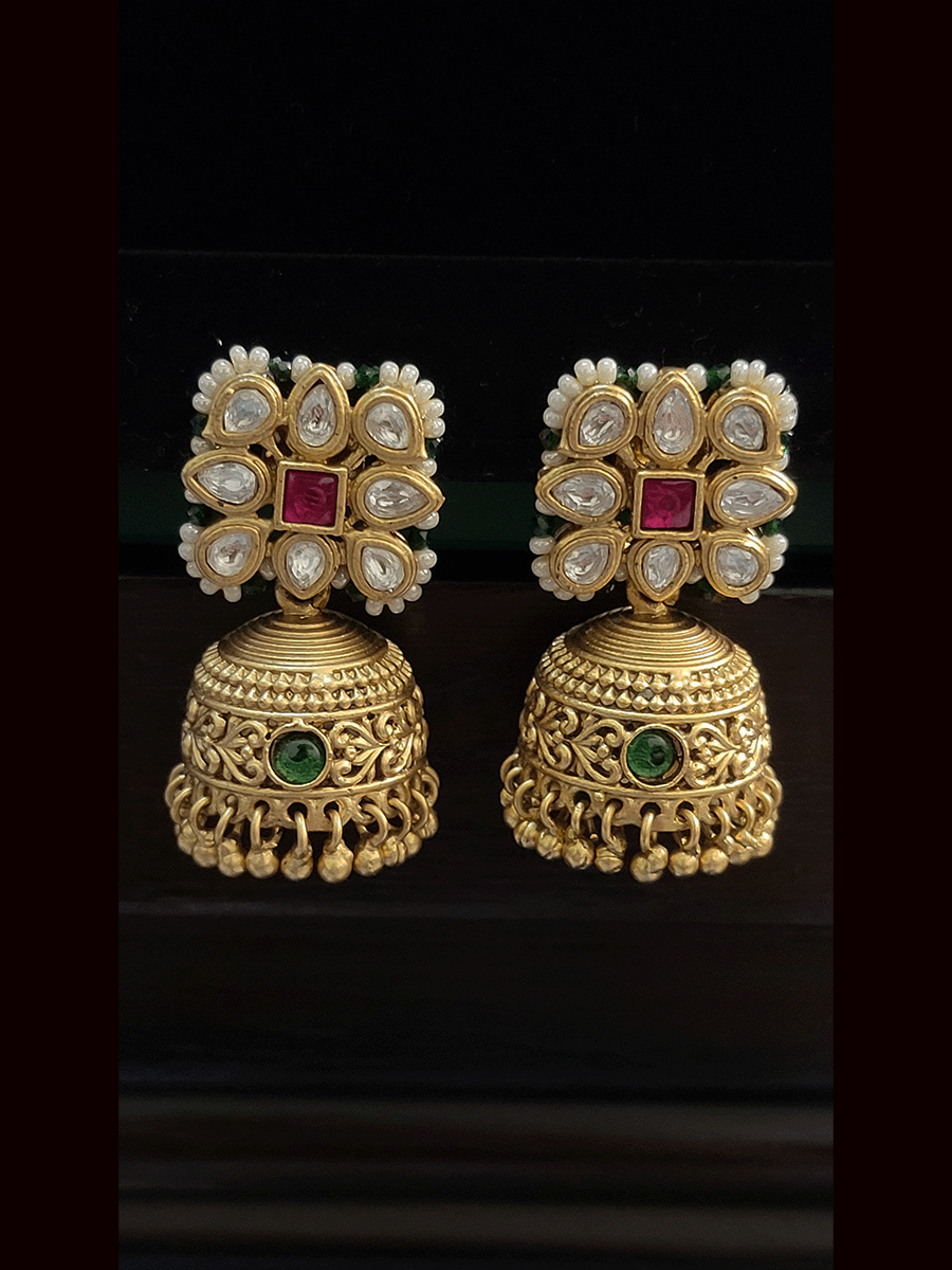 Green mesh back kundan and ruby tukdi with gold bead lace side cheed strings necklace set