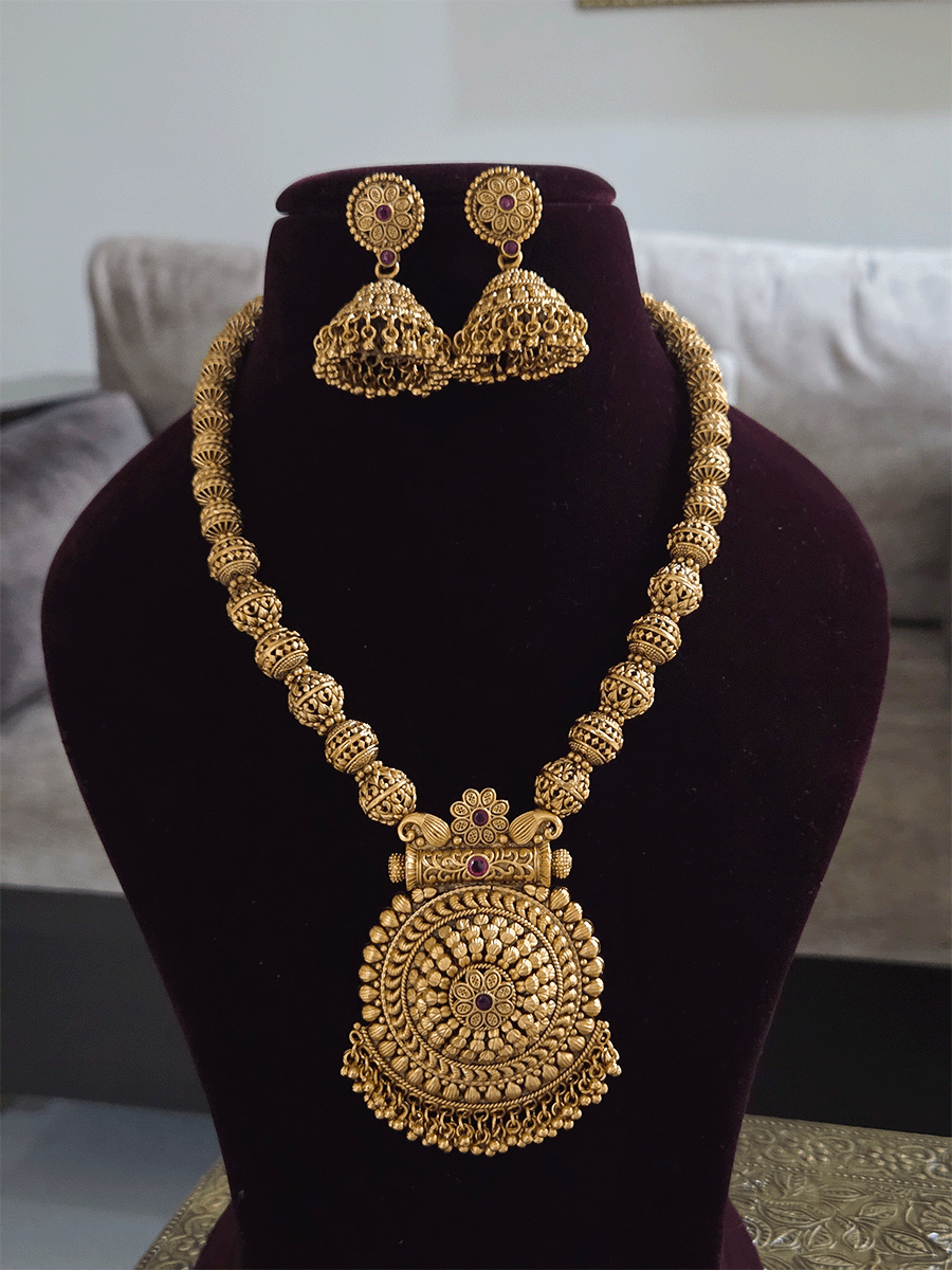 9 inch long Matar bead string in flower center design ruby stone pendant set