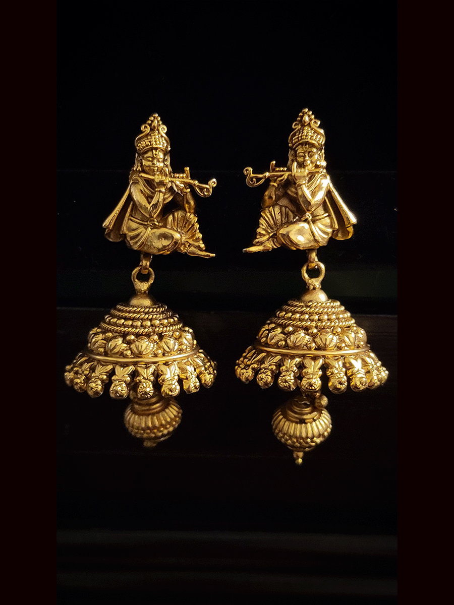 Krishna ji motif set with intricate side carving choker set