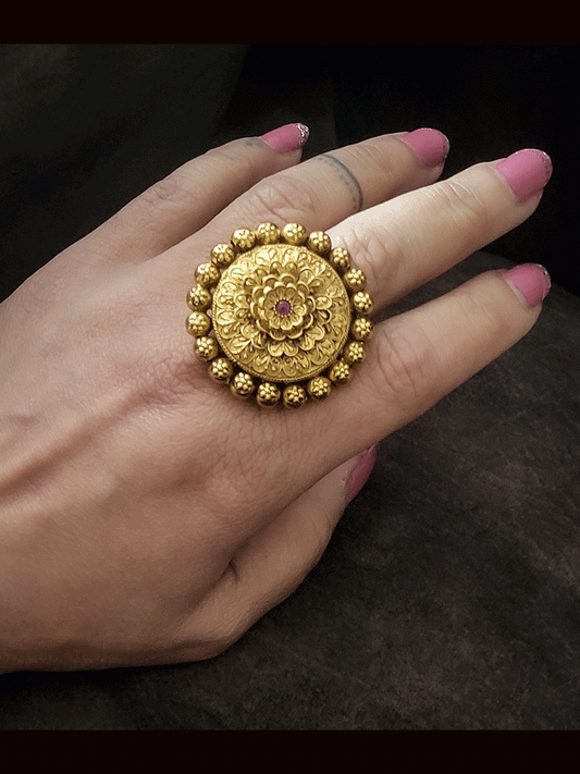 Self design round gold bead flower engraved lace adjustable ring with flower center