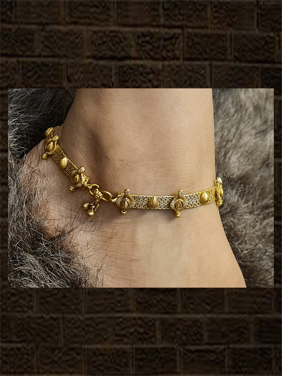 Broad gold chain anklets with golden tukdies - Odara Jewellery