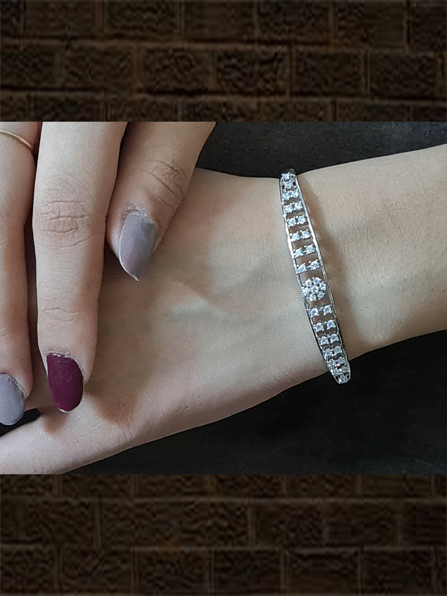 AD flower design vertical AD lines openable bracelet(fits to size 2'4 and 2'6) - Odara Jewellery