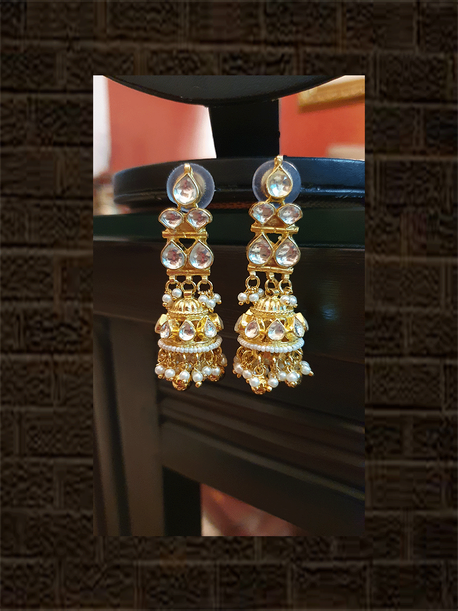 Gold plated Red gaddi kundan set with ghunghru lace with jhoomkies - Odara Jewellery