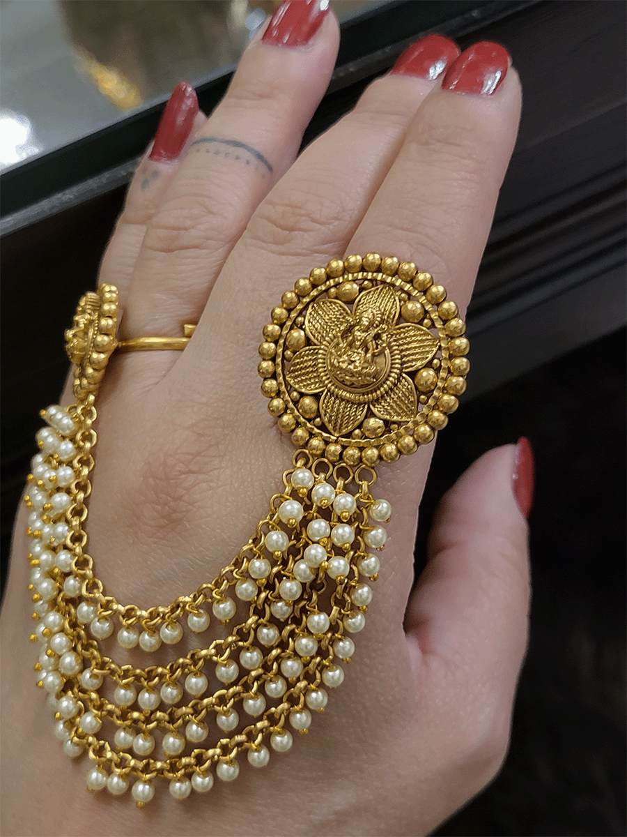 Round laxmiji double finger ring with five attached beaded chains - Odara Jewellery