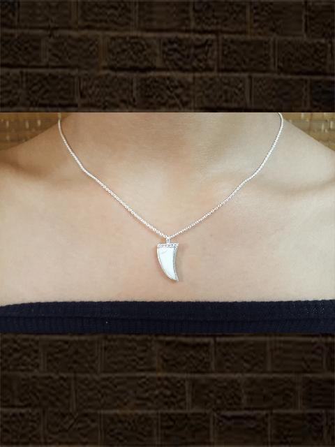 Sterling silver Howlite coin pendant with studded zircon with chain