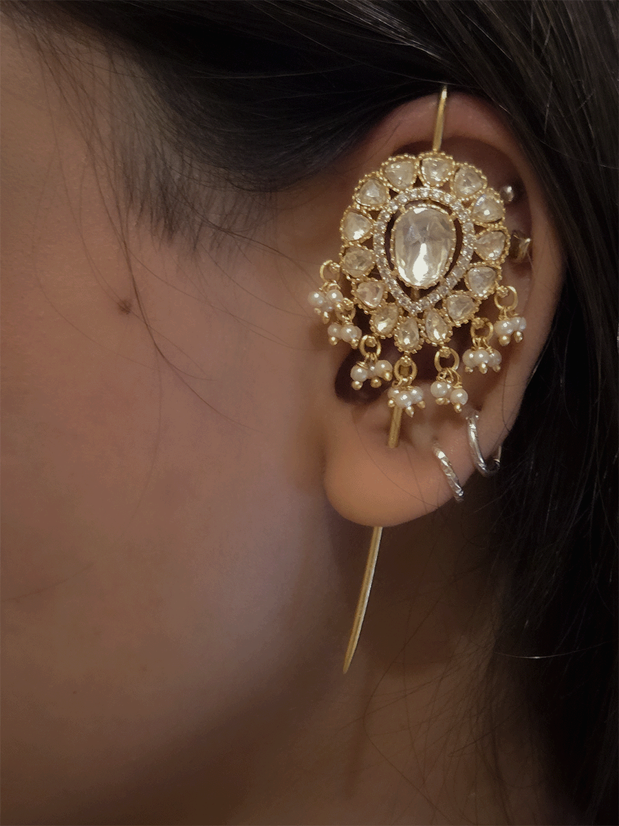 Leaf shaped moissanite earcuff with pearl hangings