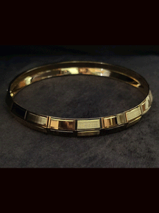 Lines in square design plain gold plated men's kada
