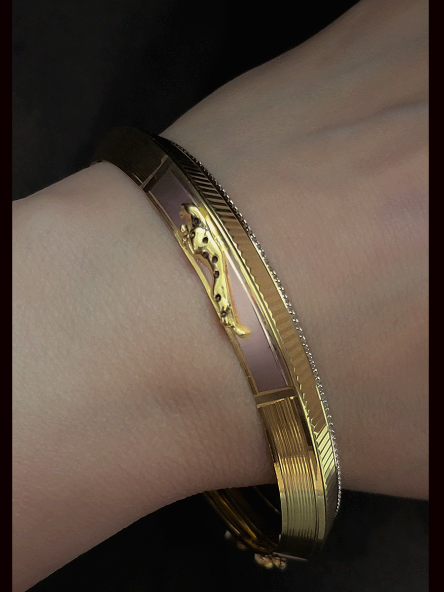 Jaguar on rose gold finish with side lines design gold and rhodium plated men's kada