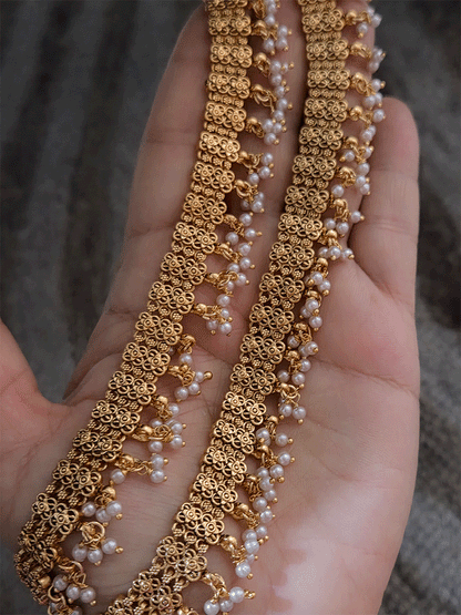 Broad chain with ghunghru hanging gold finish anklets