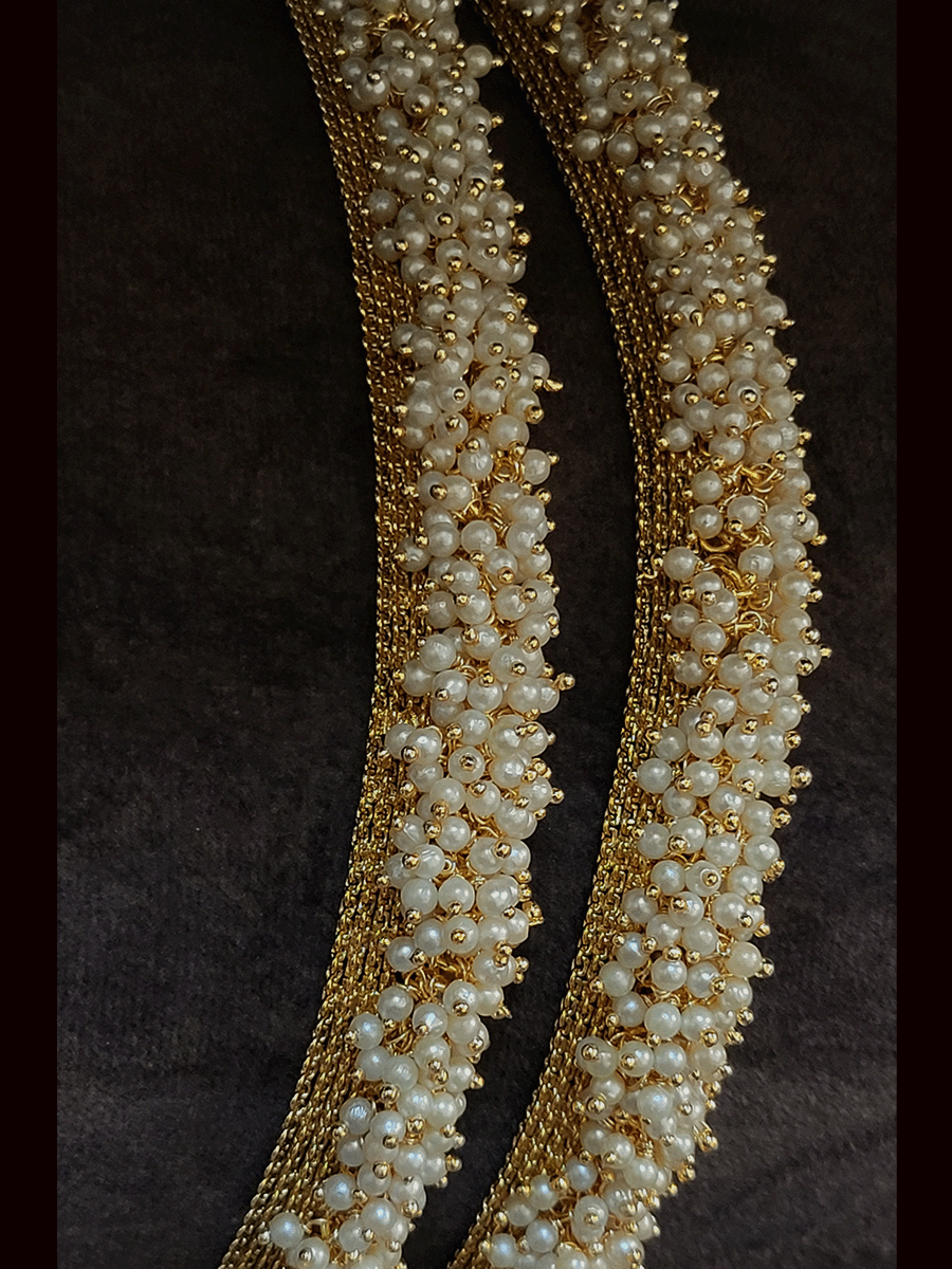 7mm broad chain pearly cluster lace anklets