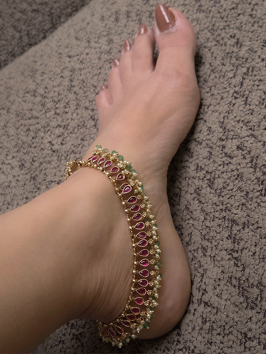 Tear shaped stones studded classy anklets with pearl and gold bead hangings