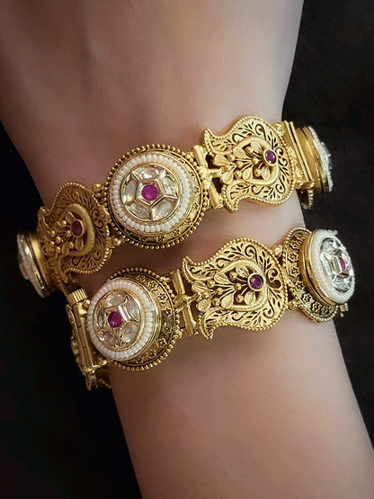 Set of two openable self design with ruby stone and kundan pirohi tukdi kada's