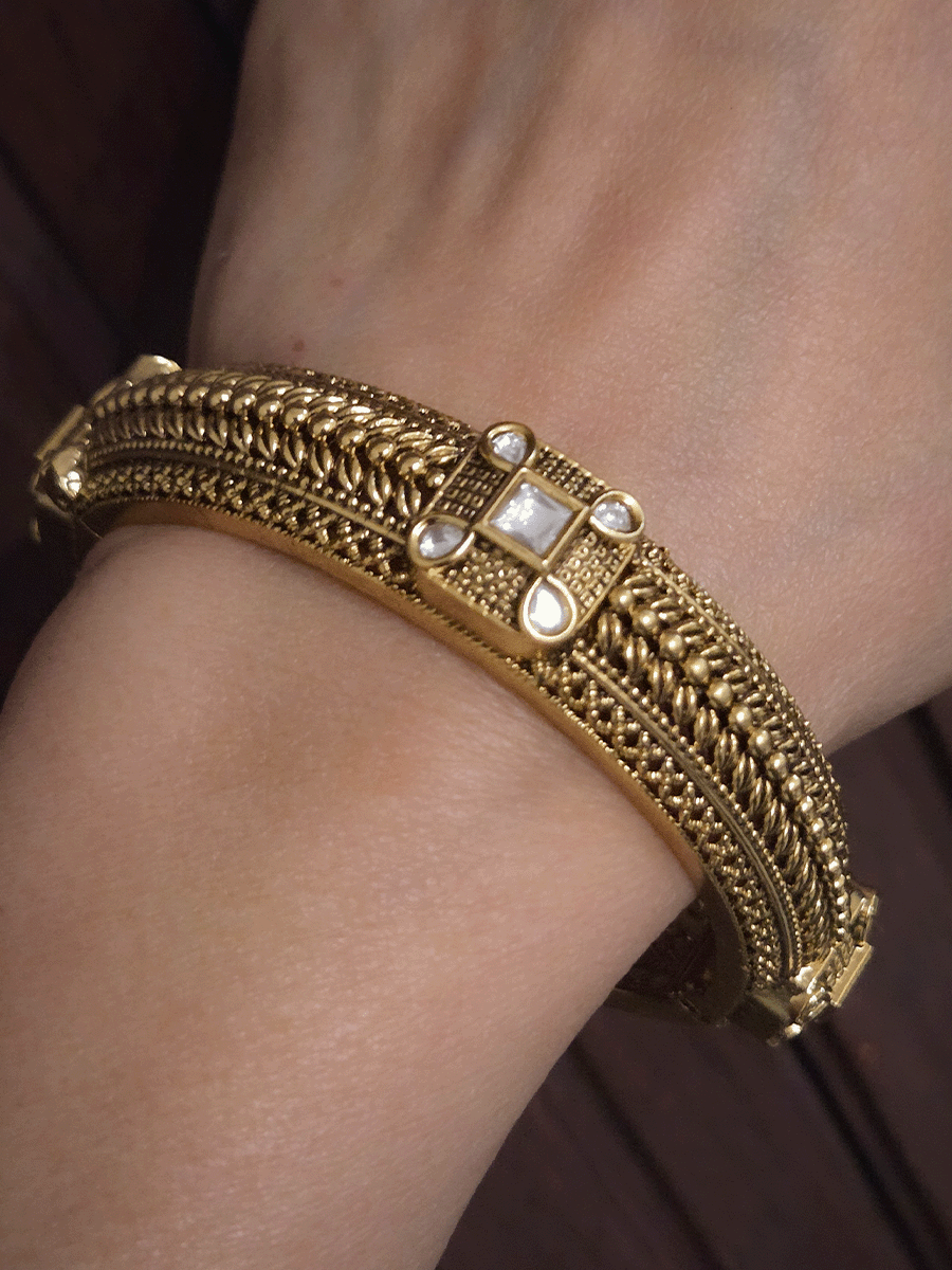 Set of two openable square kundan design classy design kada's