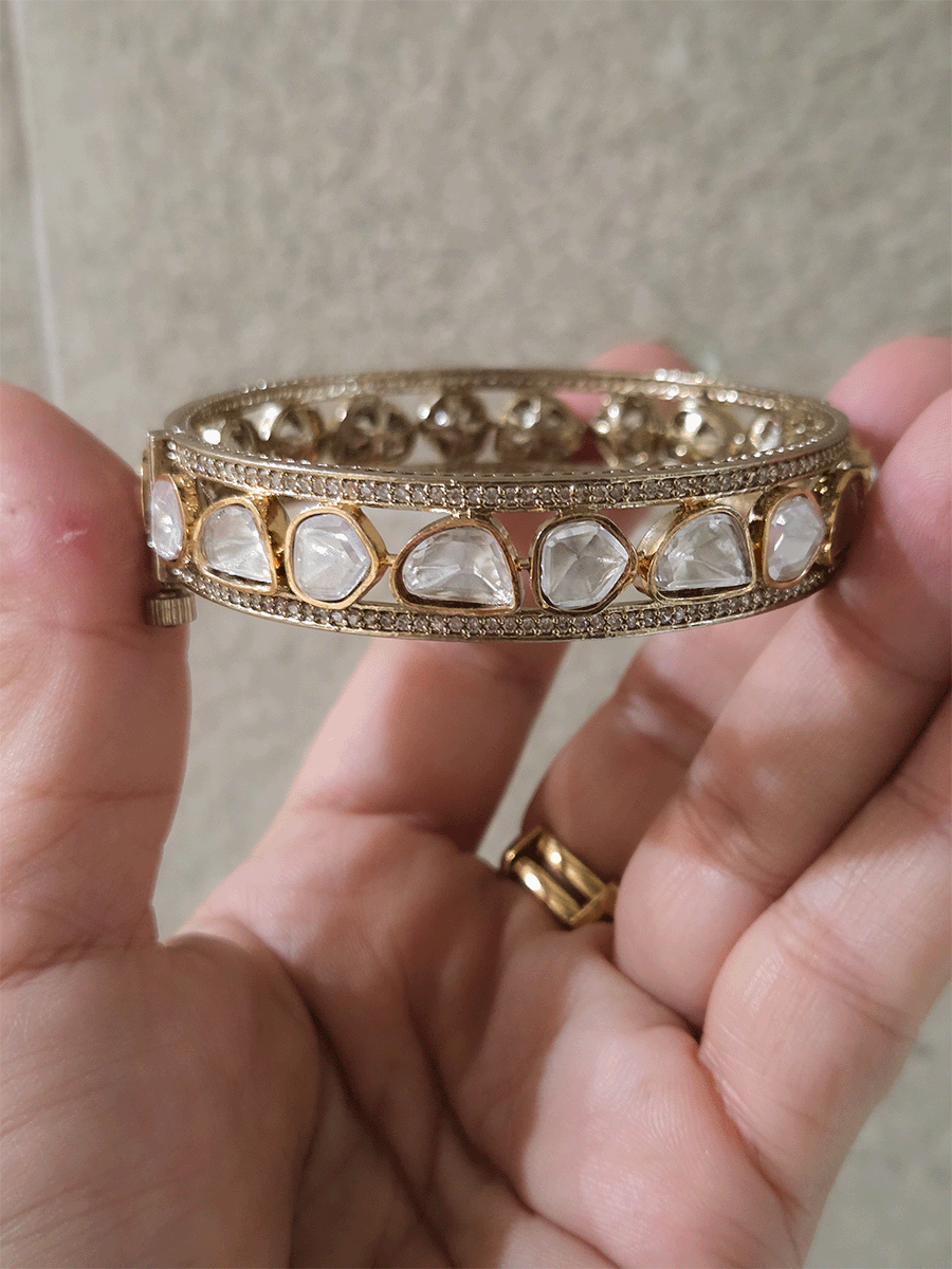 Mehandi polish set of two openable uncut polki kada's with Zircon outline on both sides