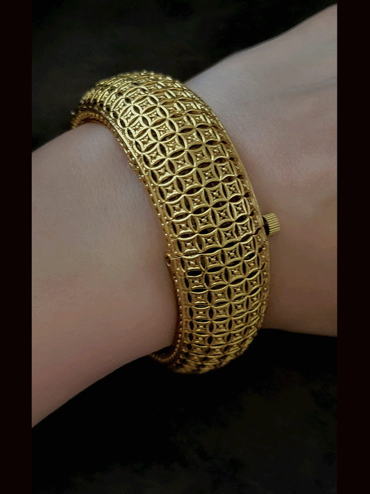Set of two openable square mesh design gold plated kada's