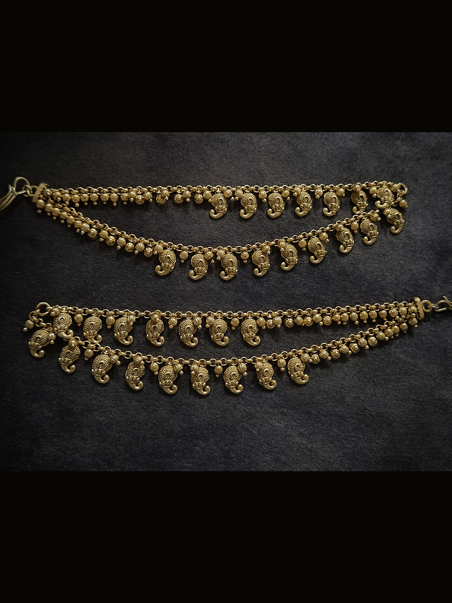 Paisley and bead hanging two layer ear chains