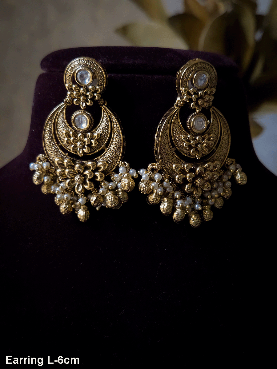 Circular kundan top with flower at bottom ghunghru hanging earrings
