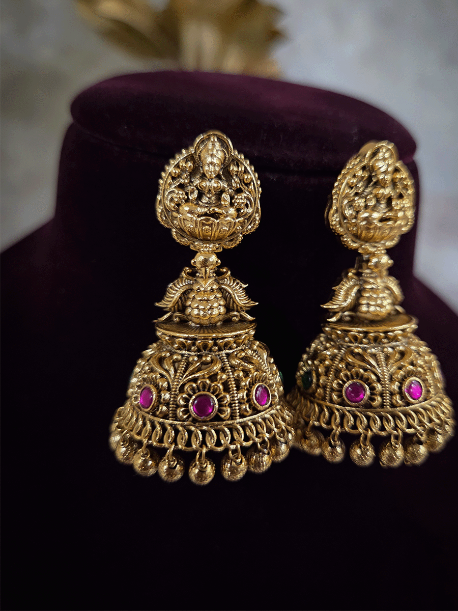 Laxmiji motif top with peacock in between flower design domb jhoomki