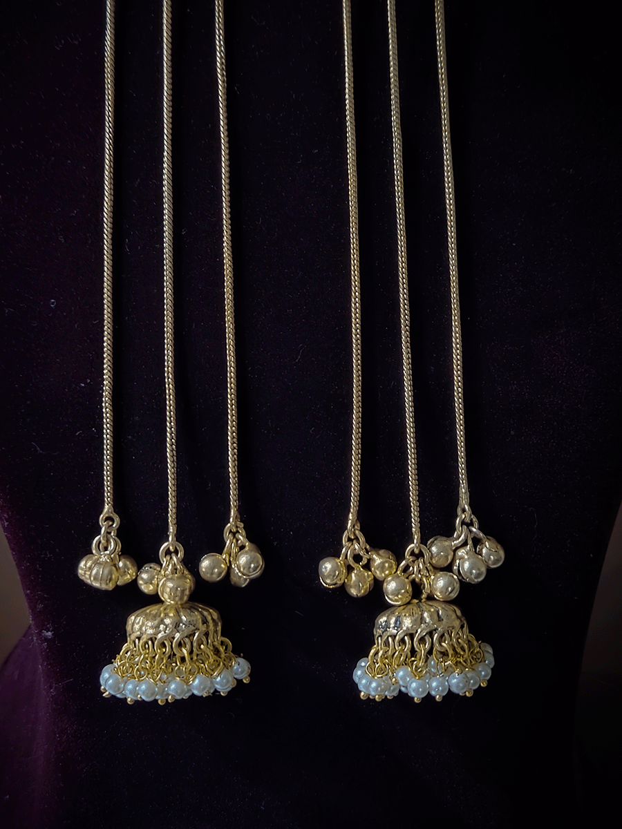 Tear drop stone with pearl pirohi and kundan studded three long chain tassels with jhoomki earrings(23cm)