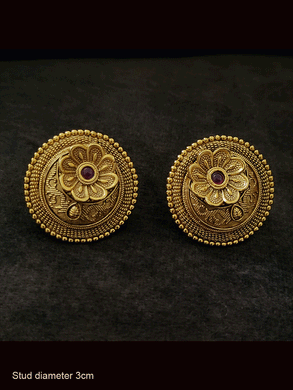 Flower top with coloured stone self design bold studs(Diameter 3cm)