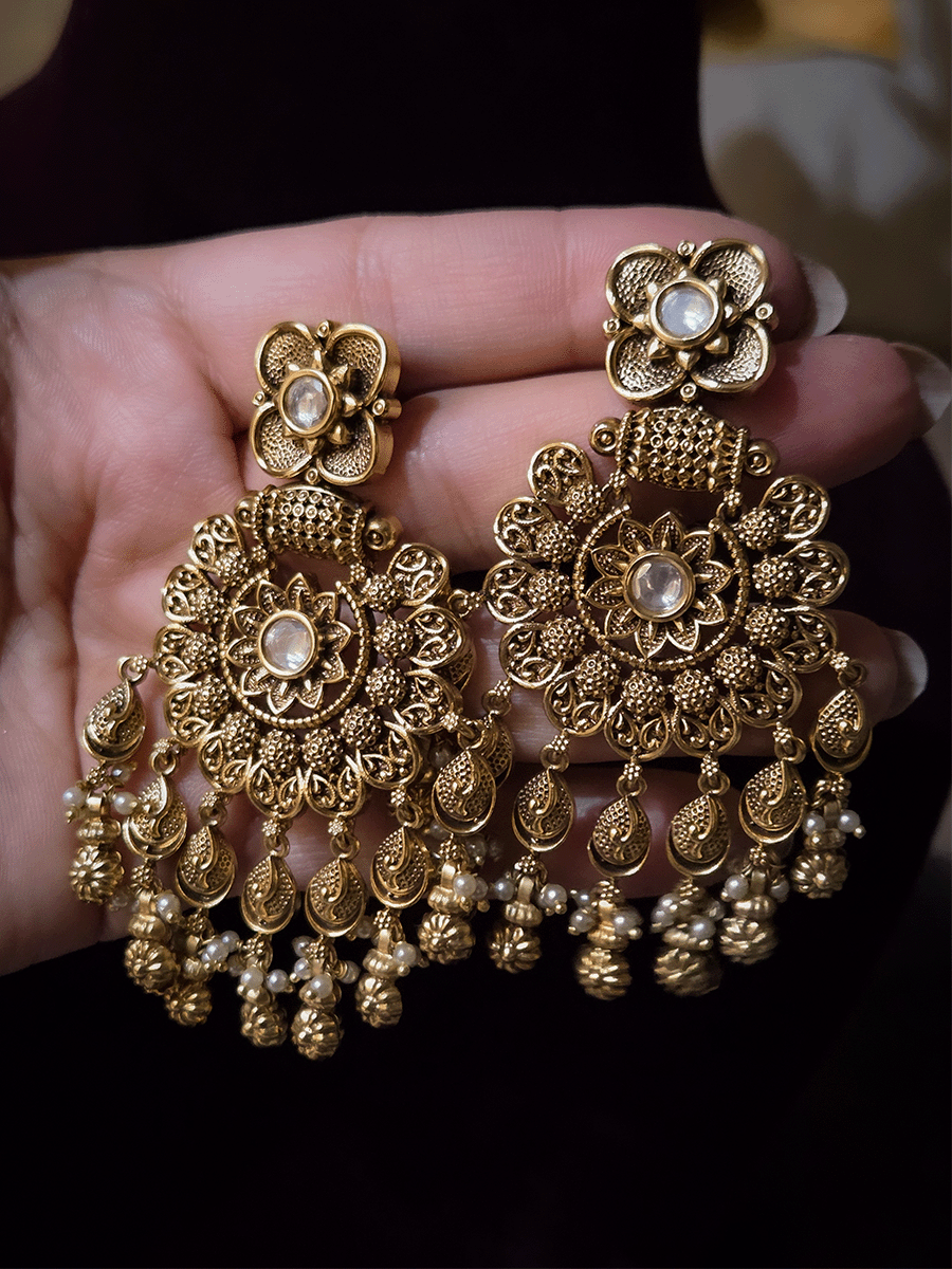 Flower design earrings with flower top and leaf tassels