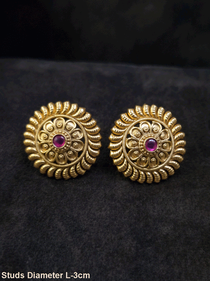 Round ruby stone flower center 3cm broad studs with leaf design on circumference