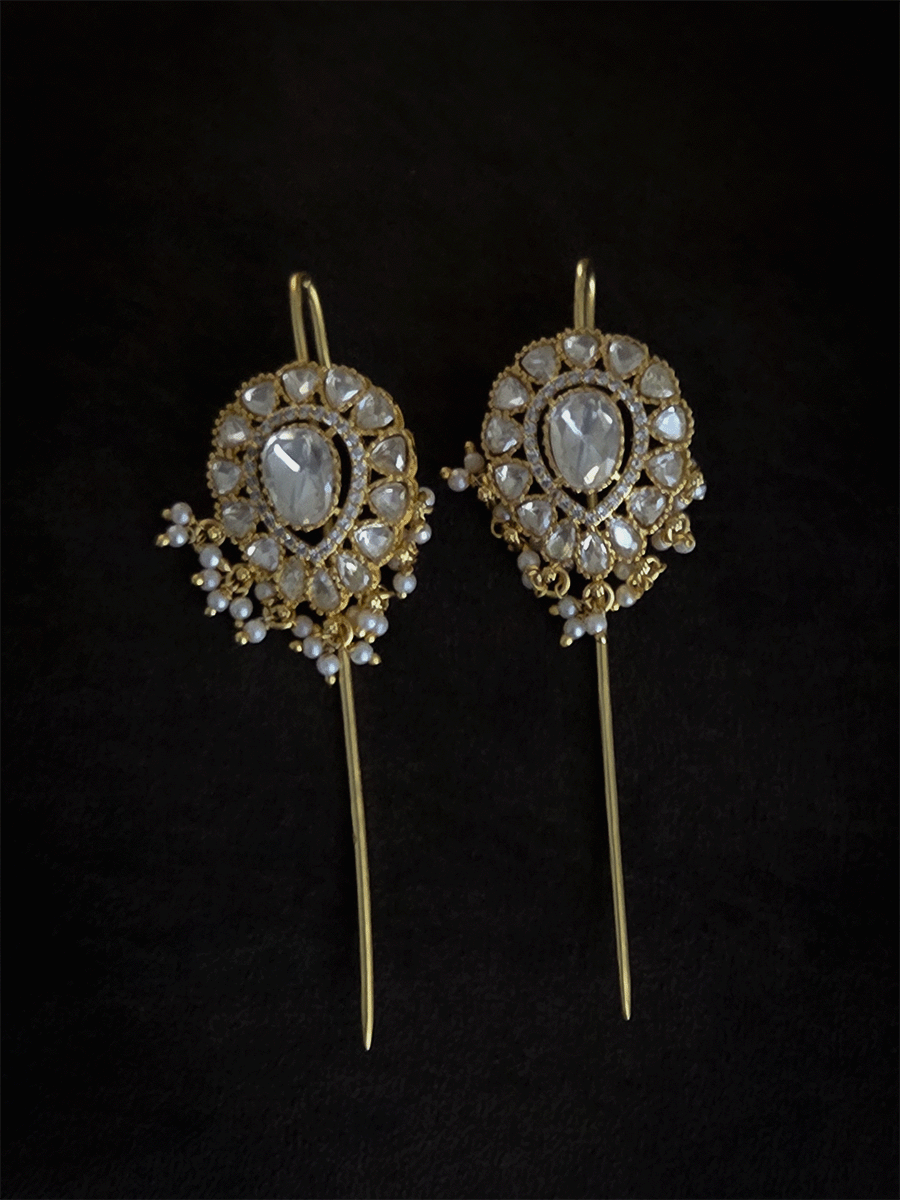 Leaf shaped moissanite earcuff with pearl hangings