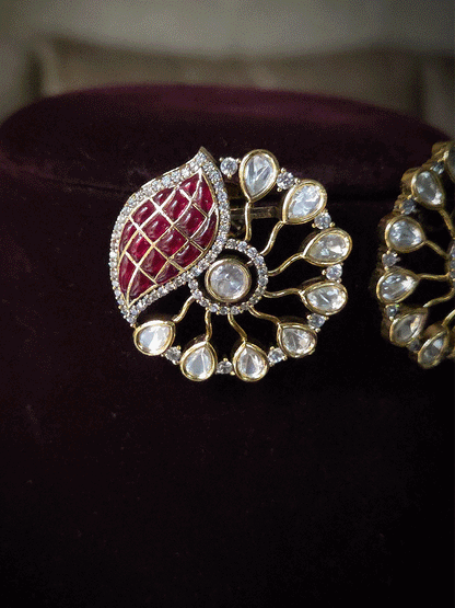 Circular kundan studs with one side coloured leaf design(3.5cm)