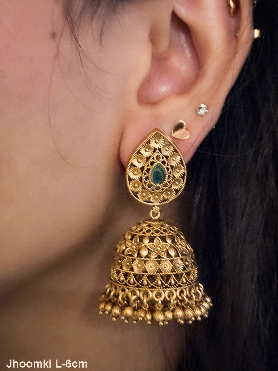 Tear drop shape top part with flower design domb jhoomki