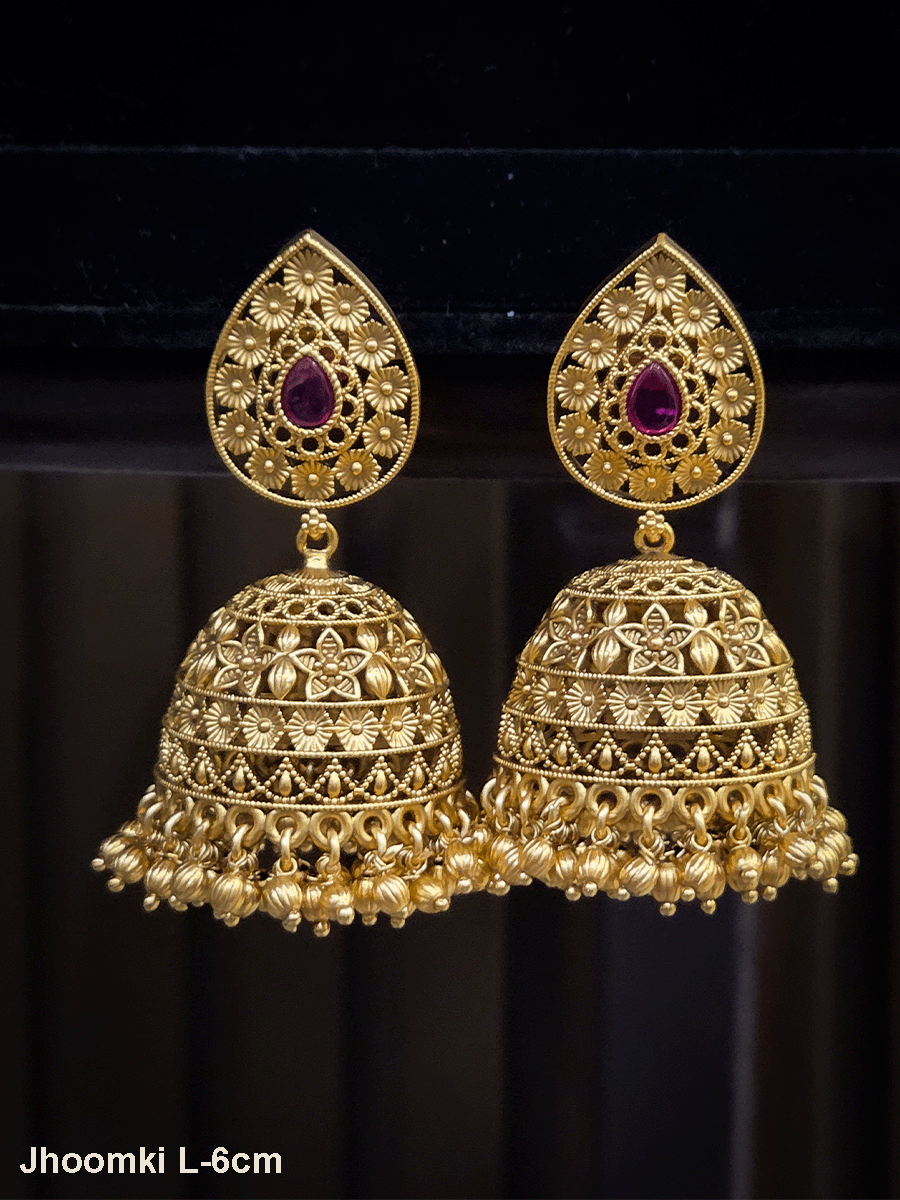 Tear drop shape top part with flower design domb jhoomki