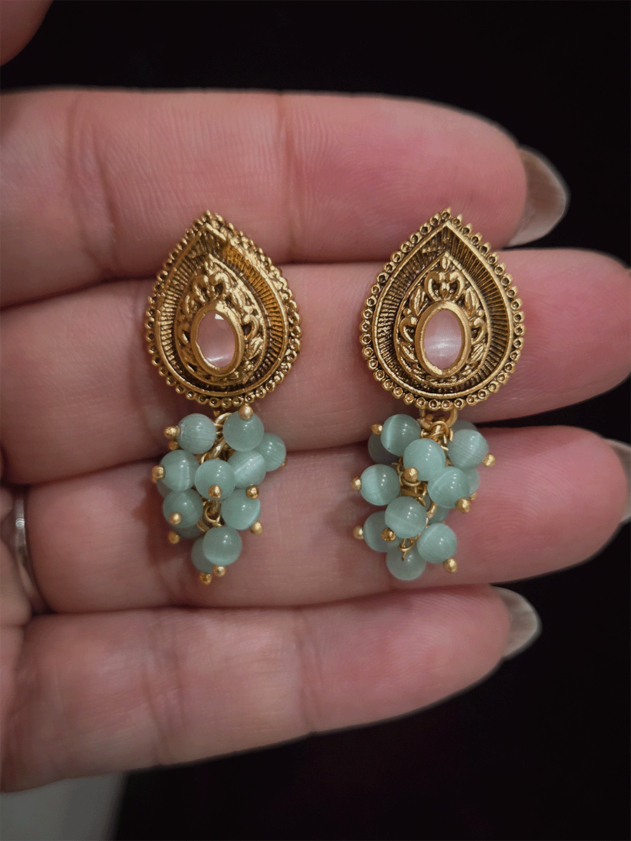 Tear drop shaped with beads bunch classy earrings(3cm)