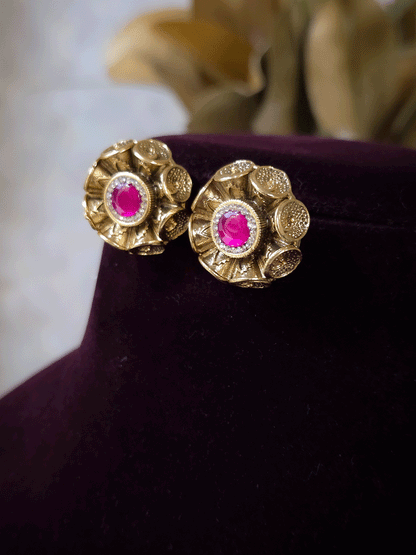 Round center stone with zircon outline flower design studs with dotted coin petals