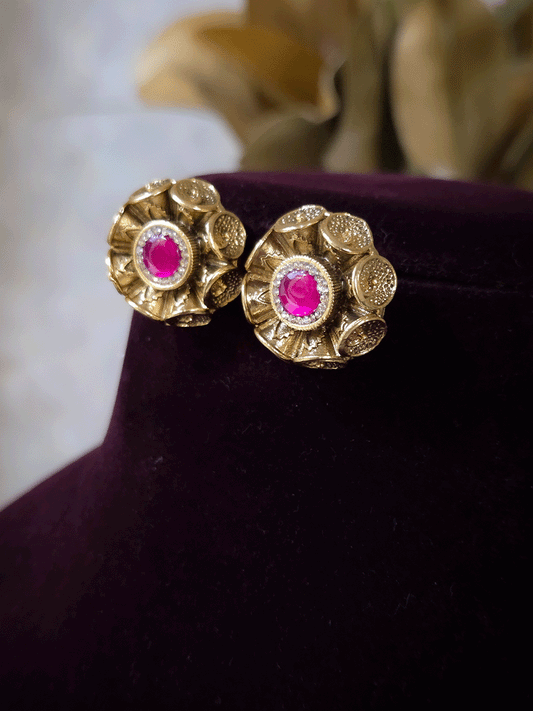 Round center stone with zircon outline flower design studs with dotted coin petals