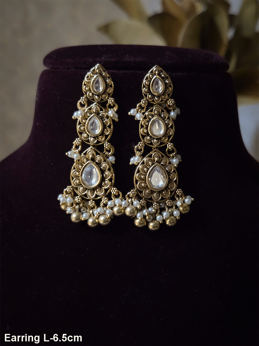 Three tier leaf shaped kundan earrings with bead hangings(L-6.5cm)