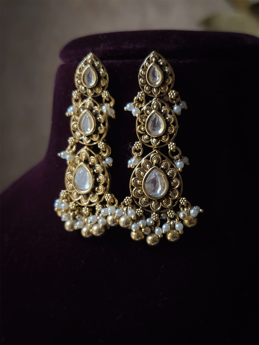 Three tier leaf shaped kundan earrings with bead hangings(L-6.5cm)
