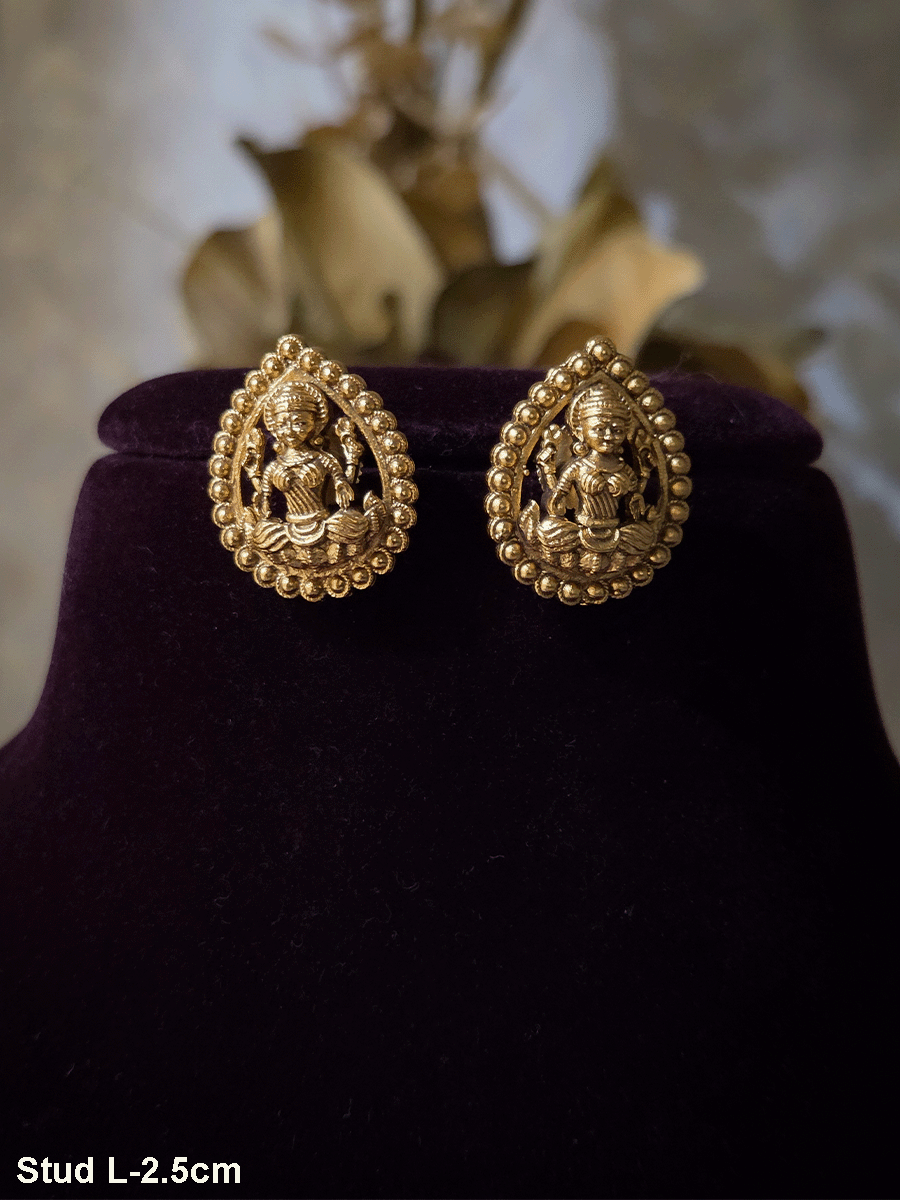 Leaf shaped dotted outline Laxmiji studs