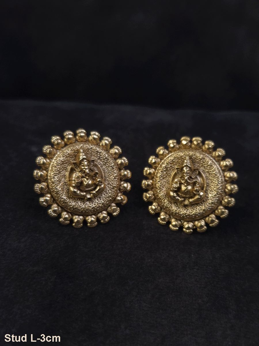 Round bold Ganpatiji self desgin studs with intricate design on circumference