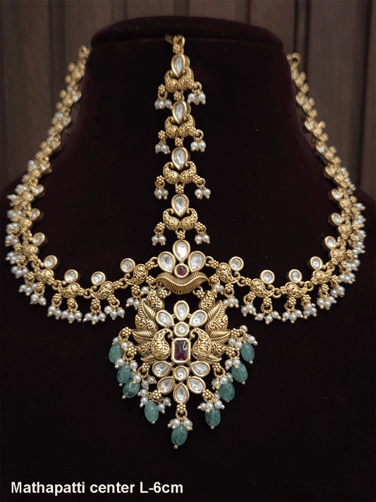 Paisley with kundan flower design center mathapatti with paisley design side string