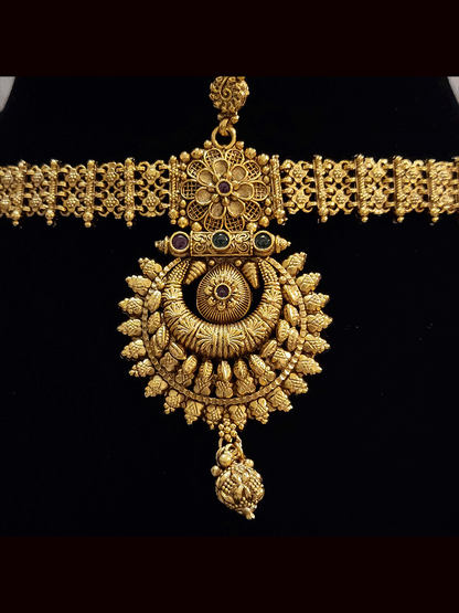 Flower design chandbali design center mathapatti with broad side chain