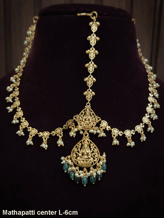 Laxmiji motif in leaf design tukdi mathapatti with green drops and oval design side chain