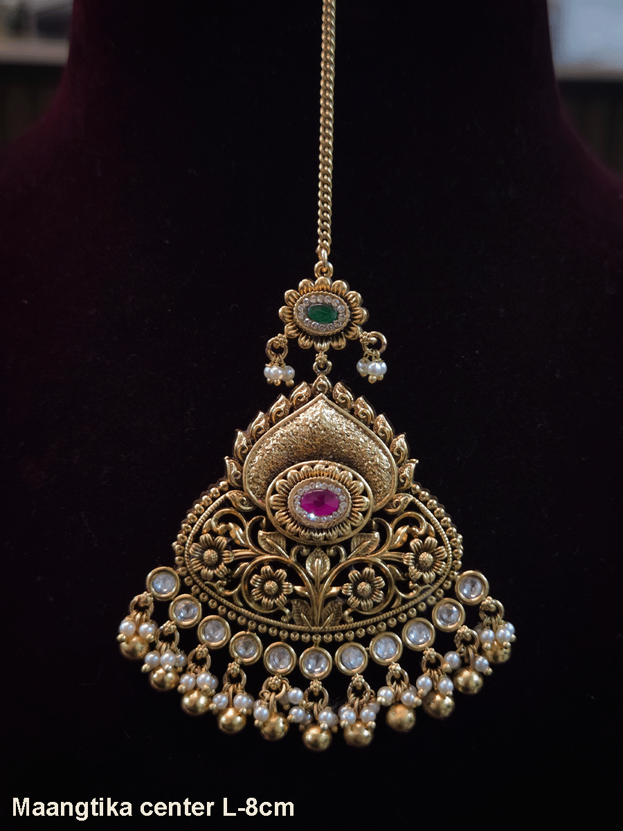 Flower and leaf design intricate carving kundan maangtika with chain