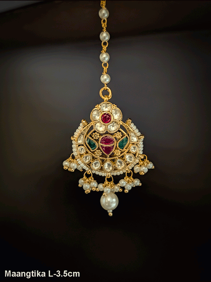 Flower top paachi kundan ruby and green maangtika with pearl drop(3.5cm)